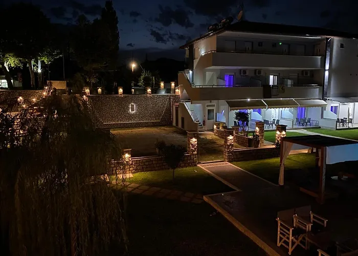 A Ponte Studios & Apartments